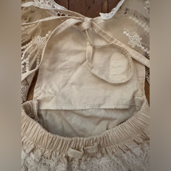 Vintage Ruffle Lace Baby Girl Romper - Picture 10 of 15